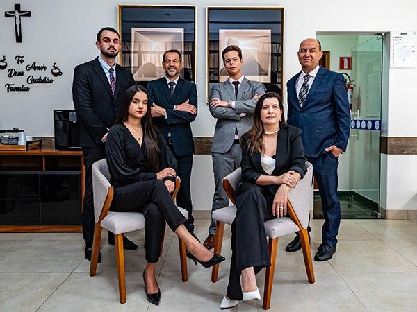 equipe de advogados do escritório de advocacia colb